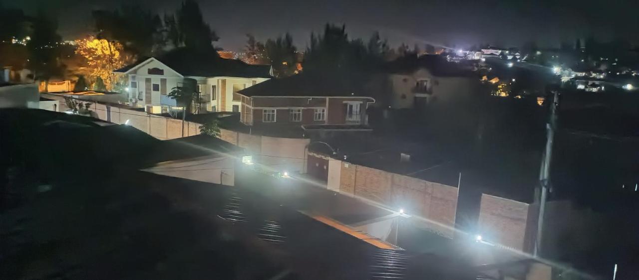 Puma Aparthotel - Nyarutarama Kigali Esterno foto