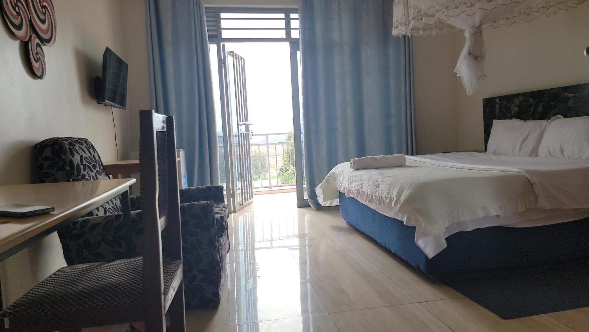 Puma Aparthotel - Nyarutarama Kigali Esterno foto