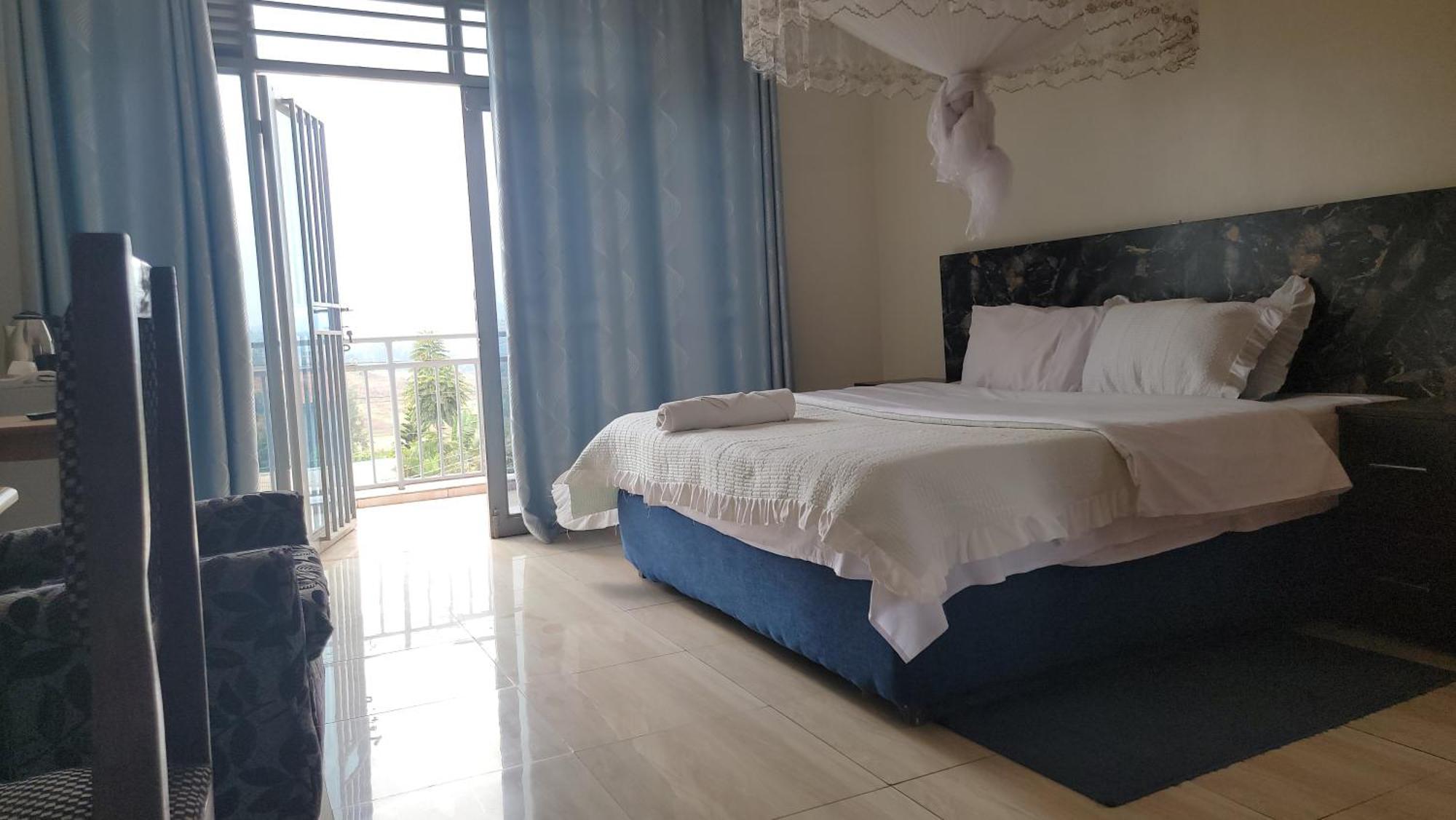 Puma Aparthotel - Nyarutarama Kigali Esterno foto