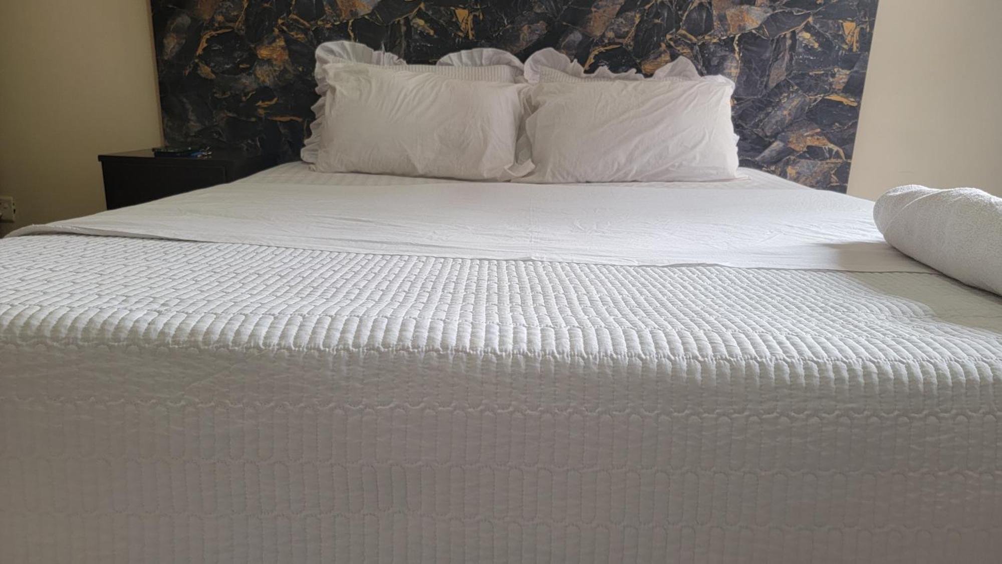 Puma Aparthotel - Nyarutarama Kigali Esterno foto