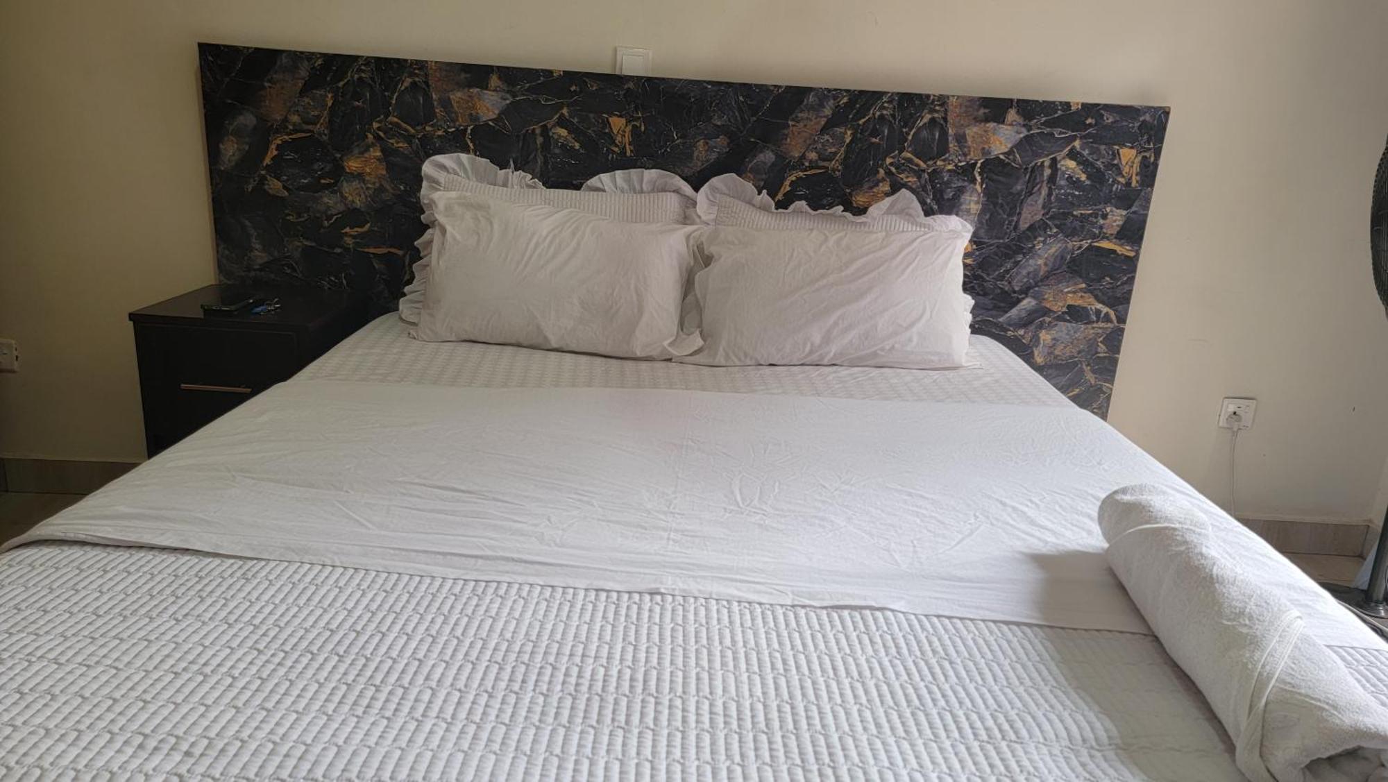 Puma Aparthotel - Nyarutarama Kigali Esterno foto